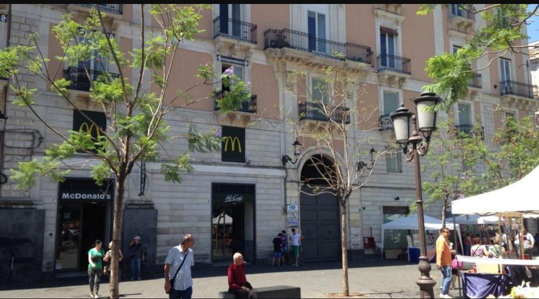 Bed and Breakfast Cortile Stesicoro Catania Exterior foto